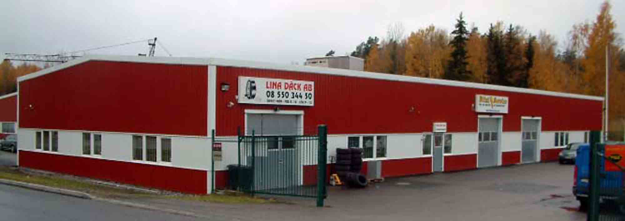 dackverkstad01-2000×708 Hoffmans Karosseri, Södertälje